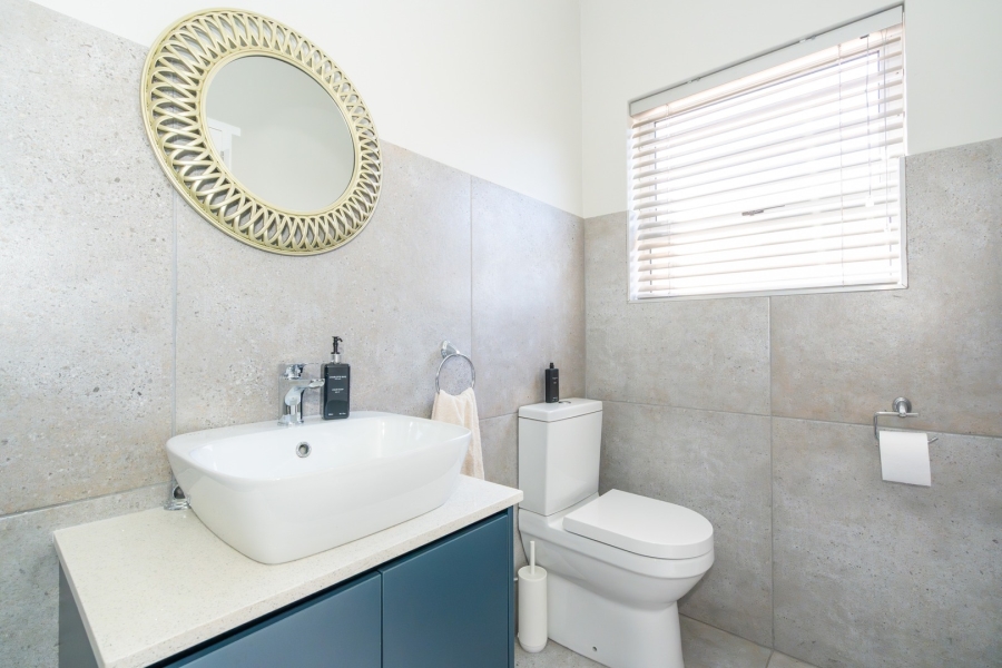5 Bedroom Property for Sale in Myburgh Park Western Cape